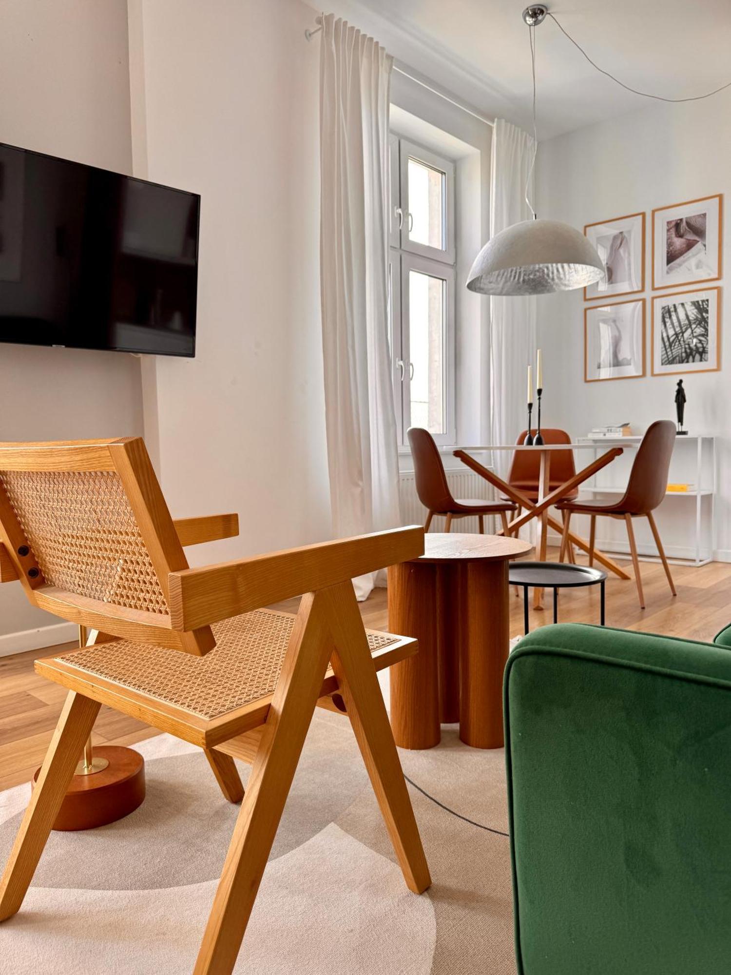 All For Sophie Apartments - Z Palarnia Kawy I Pracownia Artystyczna W Kamienicy - Art & Coffee In Historic Building กดัญสก์ ภายนอก รูปภาพ